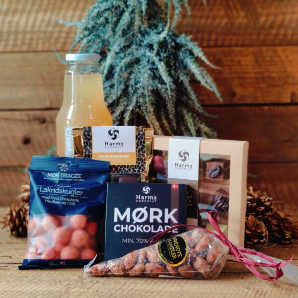 Julekurv med lokale produkter fra Falster